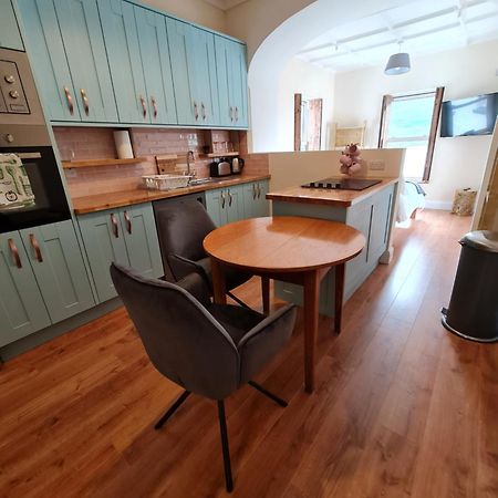 Kylemore House Boutique Apartments - Fishermans Perch Bagian luar foto
